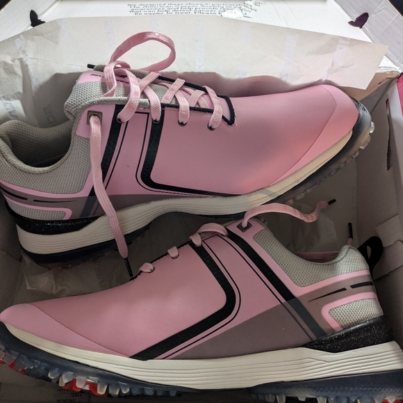 Golf - Picture 2 of 3